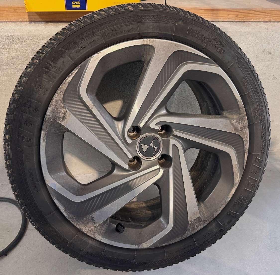 Reparation de jantes avant Reparation de jantes avant